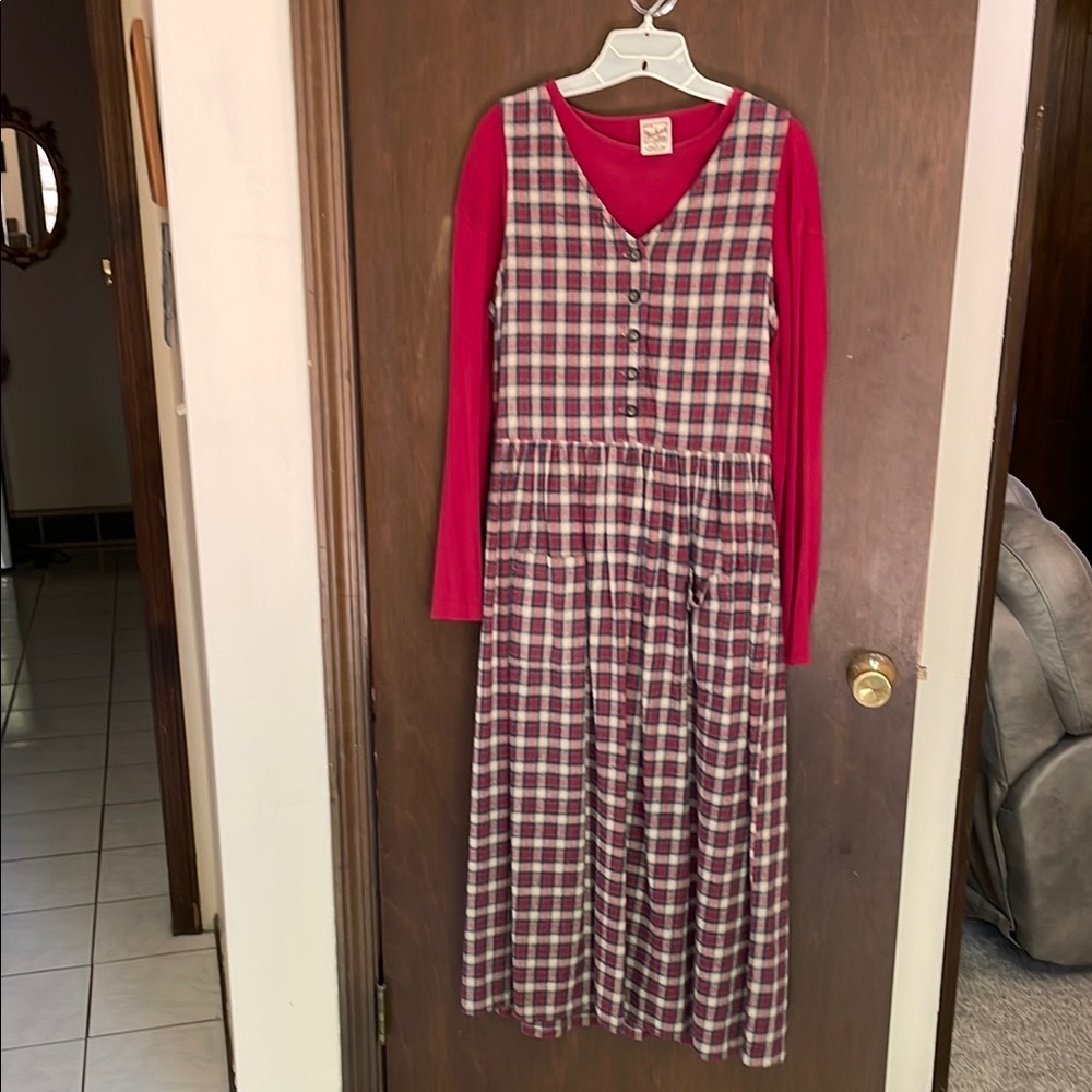 19”pit2pitPlaid Sleeveless Button-Down jumper with matching long sleeve tee.